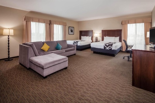 La Quinta Inn & Suites by Wyndham Inglewood image 24