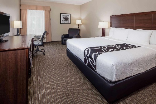 La Quinta Inn & Suites by Wyndham Inglewood image 4